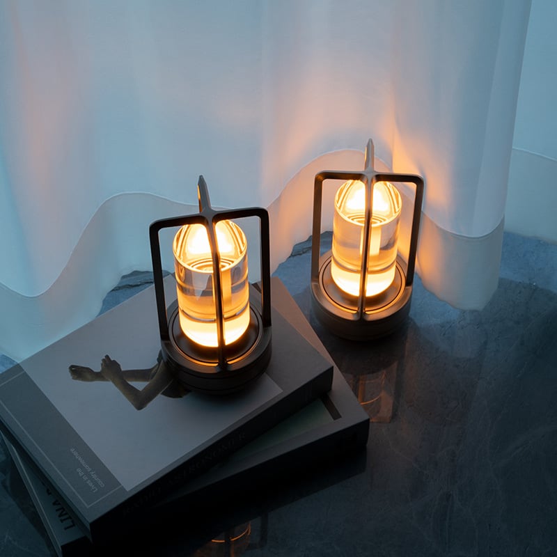 Homezie.de-Ambient Lantern Table Lamps-Homezie Tischlampe | Kabellos | Drei-Stufen-Dimmfunktion | Ideal für Innen- und Außenbereiche