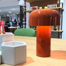 Homezie.de-Bellhop Table Lamp-Homezie Tischlampe | USB aufladbar | Tragbare LED Lampe für Innen- und Außenbereich