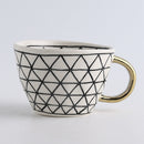 Homezie Becher | Geometrisches Design mit goldenem Henkel | Eleganter Kaffeegenuss