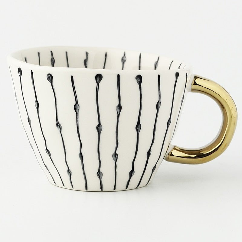 Homezie Becher | Geometrisches Design mit goldenem Henkel | Eleganter Kaffeegenuss