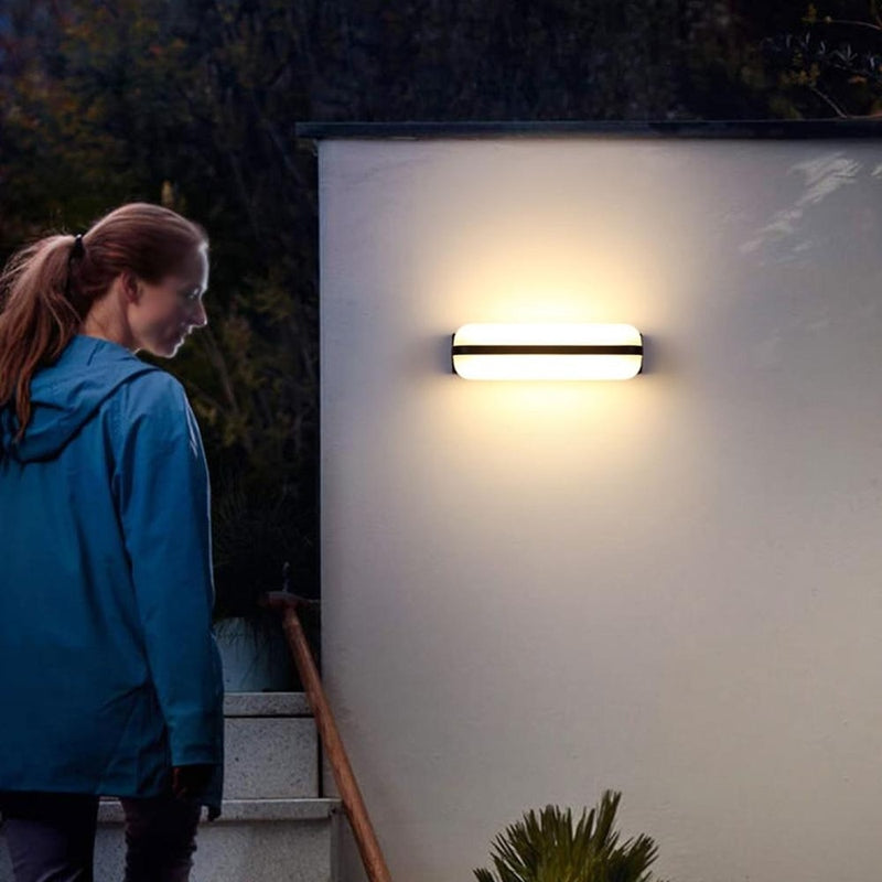 Homezie.de-Homezie Außenwandleuchte | Aluminium & Acryl | Perfekt für Terrasse und Balkon
