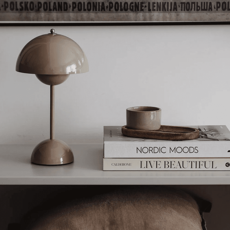 Homezie.de-Homezie Tischlampe | Stilvolles Design | Snoerloze Verwendung
