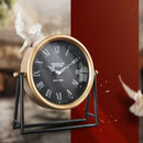 Homezie.de-Homezie Tischuhr | Retro-Design | Dekorative Metall-Uhr 26,5x26,5x7cm für stilvolle Innenräume