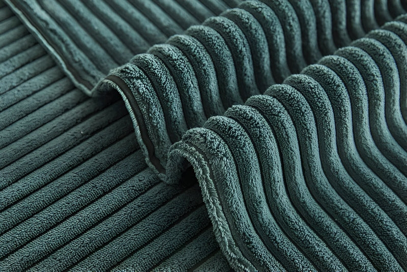 Homezie.de-Slipcovers-Homezie Sofabezug | Rutschfester Plüsch-Velours | Luxuriöser Schutz für Ihr Sofa