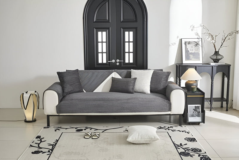 Homezie.de-Slipcovers-Homezie Sofabezug | Rutschfester Plüsch-Velours | Luxuriöser Schutz für Ihr Sofa