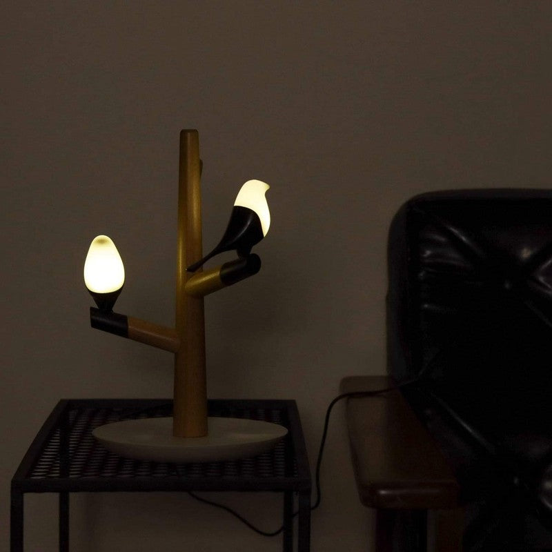 Homezie.de-Table Lamp-Homezie Tischlampe | Drahtloses Laden | Idealer Begleiter für das Schlafzimmer
