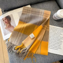 Homezie.de-VLP1021-Homezie Kaschmirschal | Britisches Karomuster | Stilvoller Winterschal für Damen