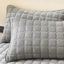 Homezie Tagesdecke | Weich und modern mit quadratischer Textur | Kuschelige Wohndecke für Schlafzimmer und Wohnzimmer