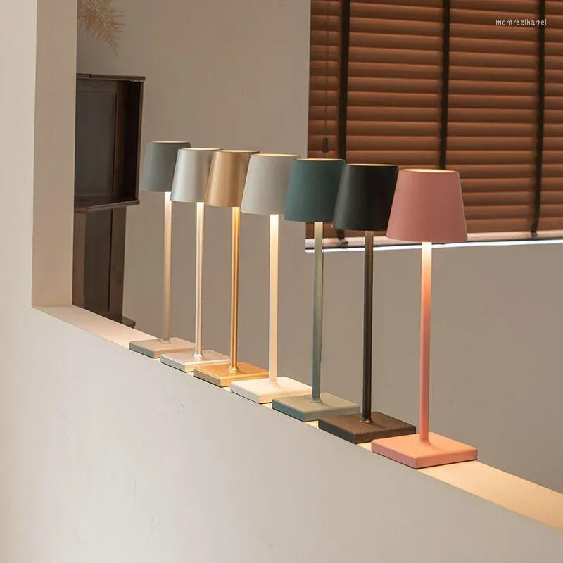 Homezie.de-moku park-Homezie Tragbare Tischlampe | LED-Beleuchtung | Ideal für Innen- und Außenbereich