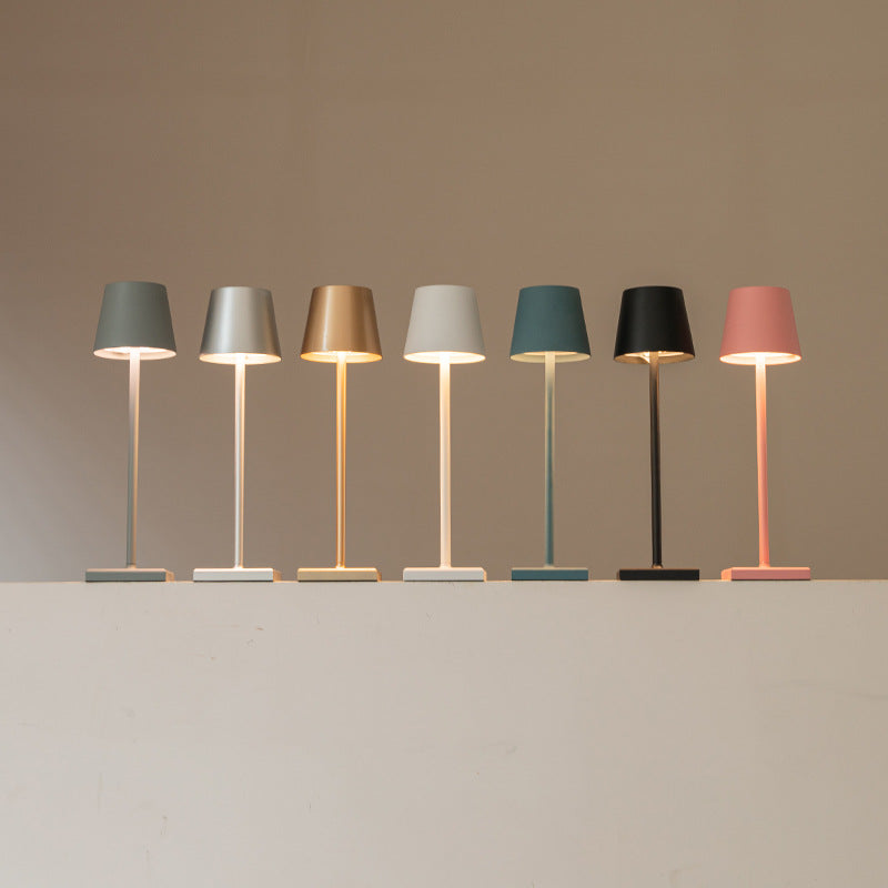 Homezie.de-moku park-Homezie Tragbare Tischlampe | LED-Beleuchtung | Ideal für Innen- und Außenbereich