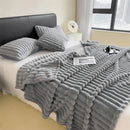 Homezie Kuscheldecke | Flauschiges Korallenfleece, Weich & Gemütlich | Dekodecke für Sofa, Bett und Wohnbereich