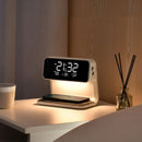 Homezie Nachttischlampe | 3-in-1 LED-Leuchte mit Wecker und kabelloser Ladestation | Für Schlafzimmer und Nachttisch