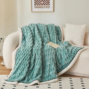 Homezie Kuscheldecke | Weiches Fleece mit strukturierter Oberfläche, 120–200 × 200–230 cm | Für Sofa, Bett und Reisen